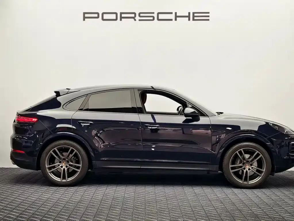 Porsche Cayenne — фото 8
