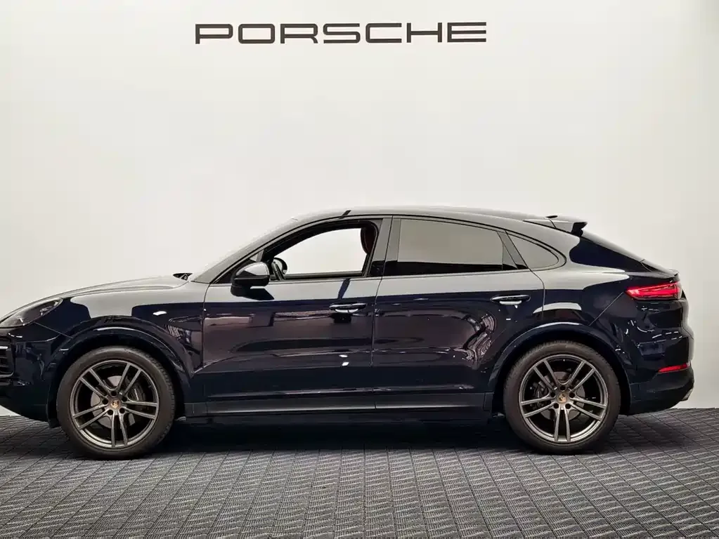 Porsche Cayenne — фото 6