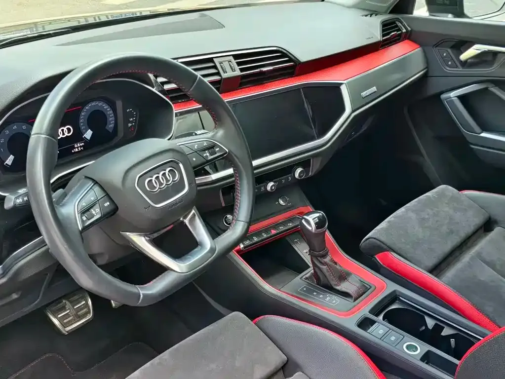 Audi Q3 — фото 3