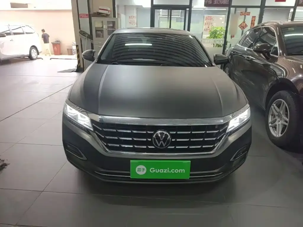 Volkswagen Passat — фото 2