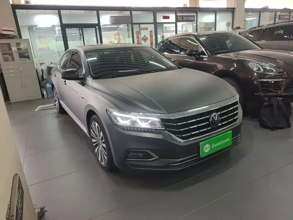 Volkswagen Passat — фото 10