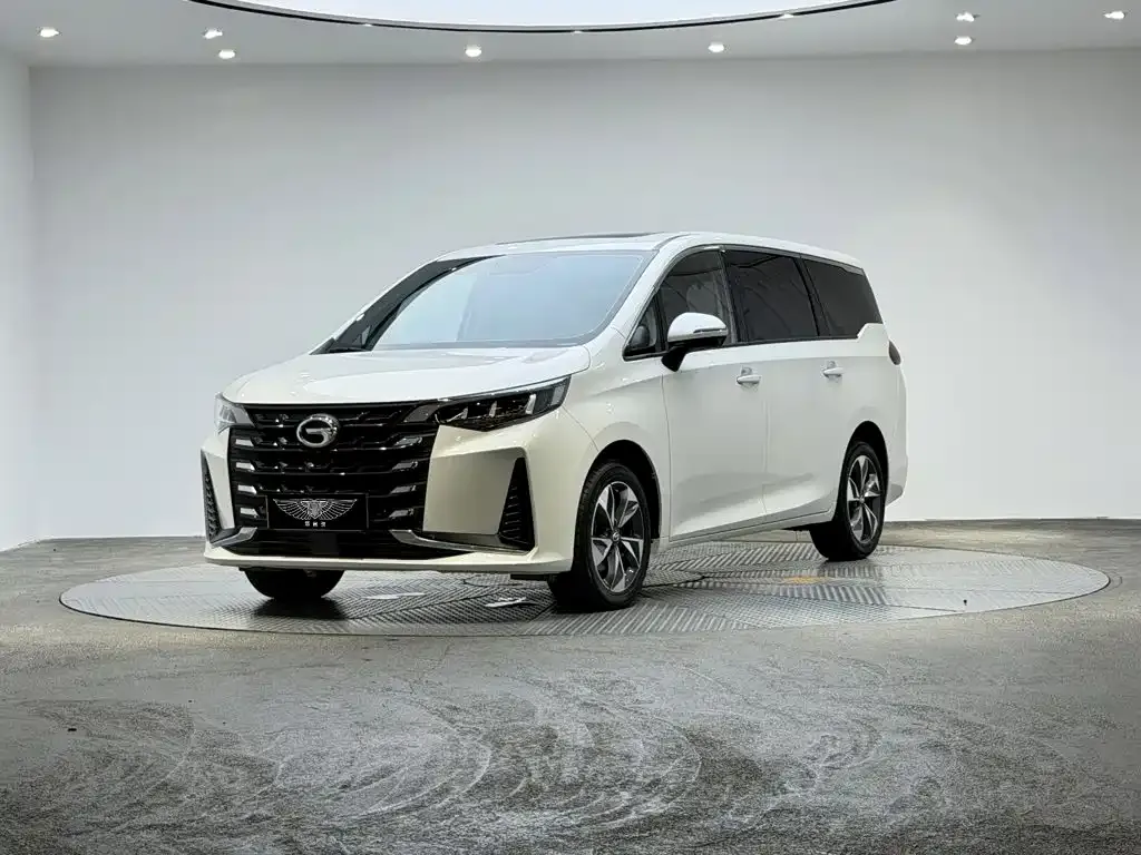 GAC Motor Trumpchi M6 — фото 1