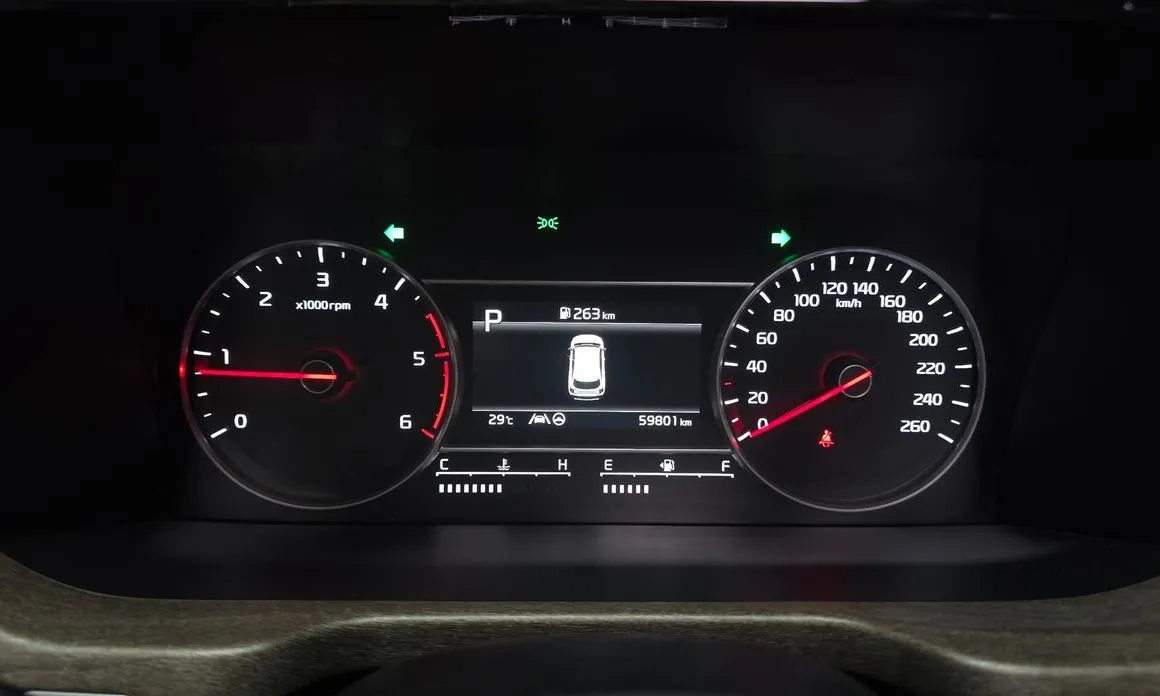 Kia Sorento — фото 5