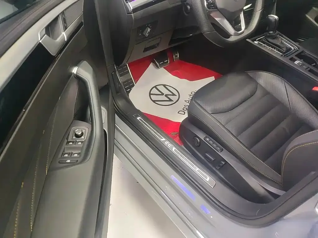 Volkswagen CC — фото 3
