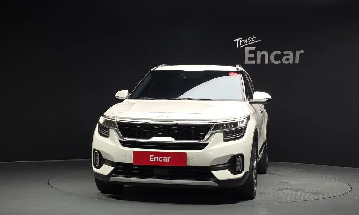 Kia Seltos — фото 8