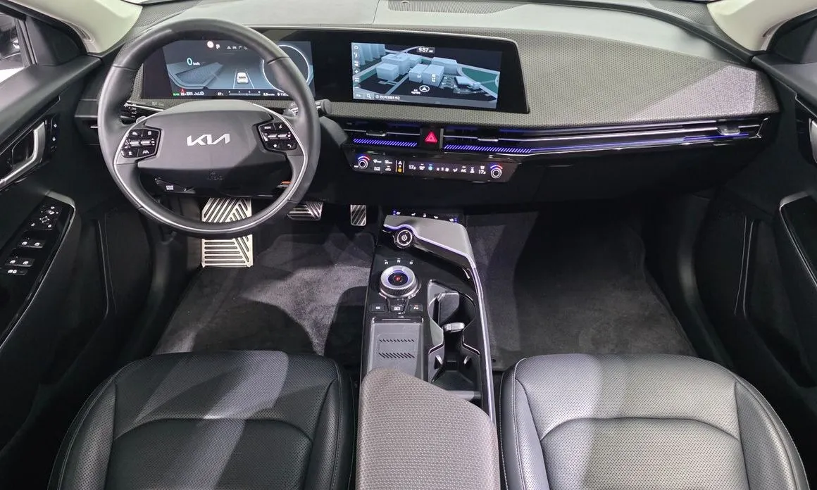 Kia EV6 — фото 10