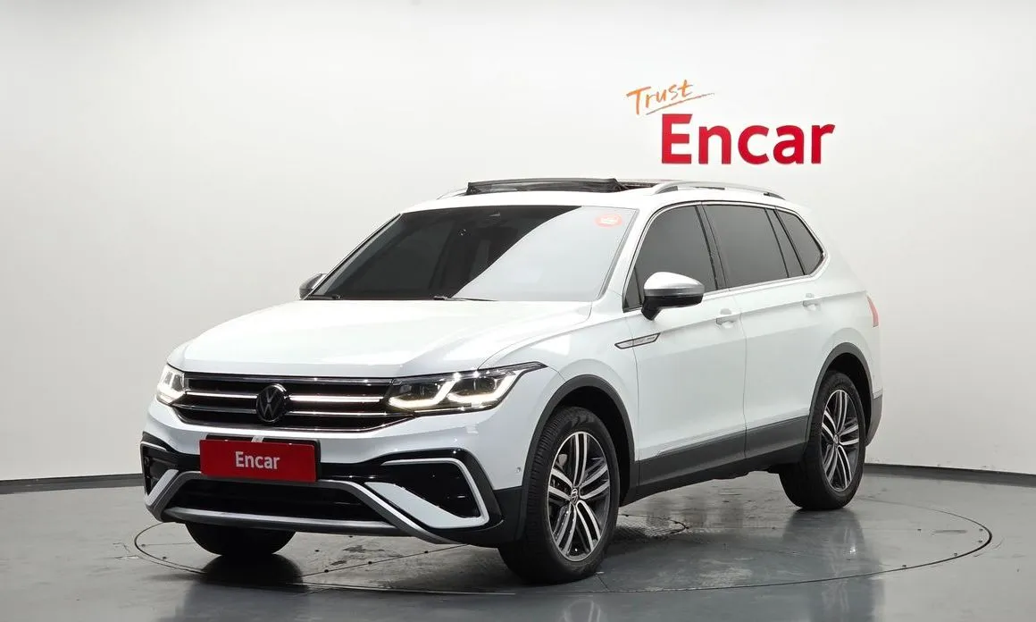 Volkswagen Tiguan — фото 1