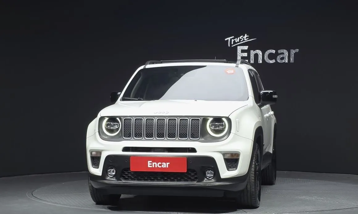 Jeep Renegade — фото 3
