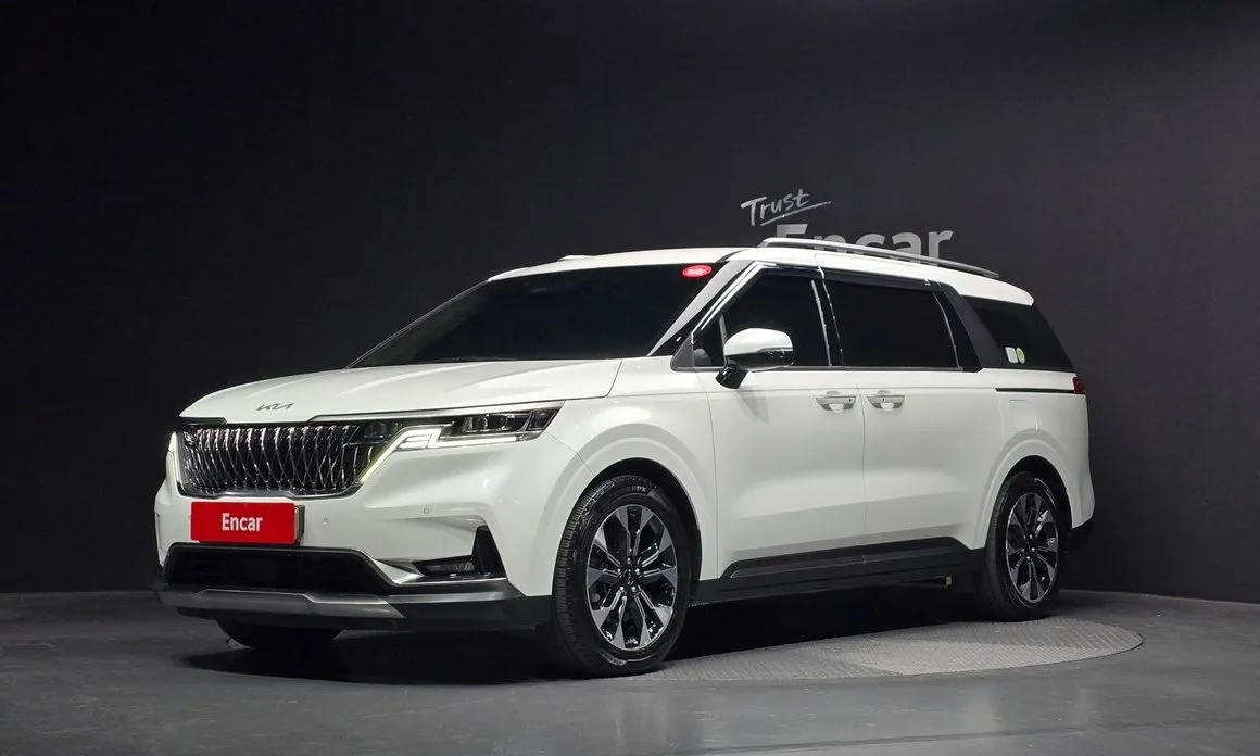 Kia Carnival — фото 1