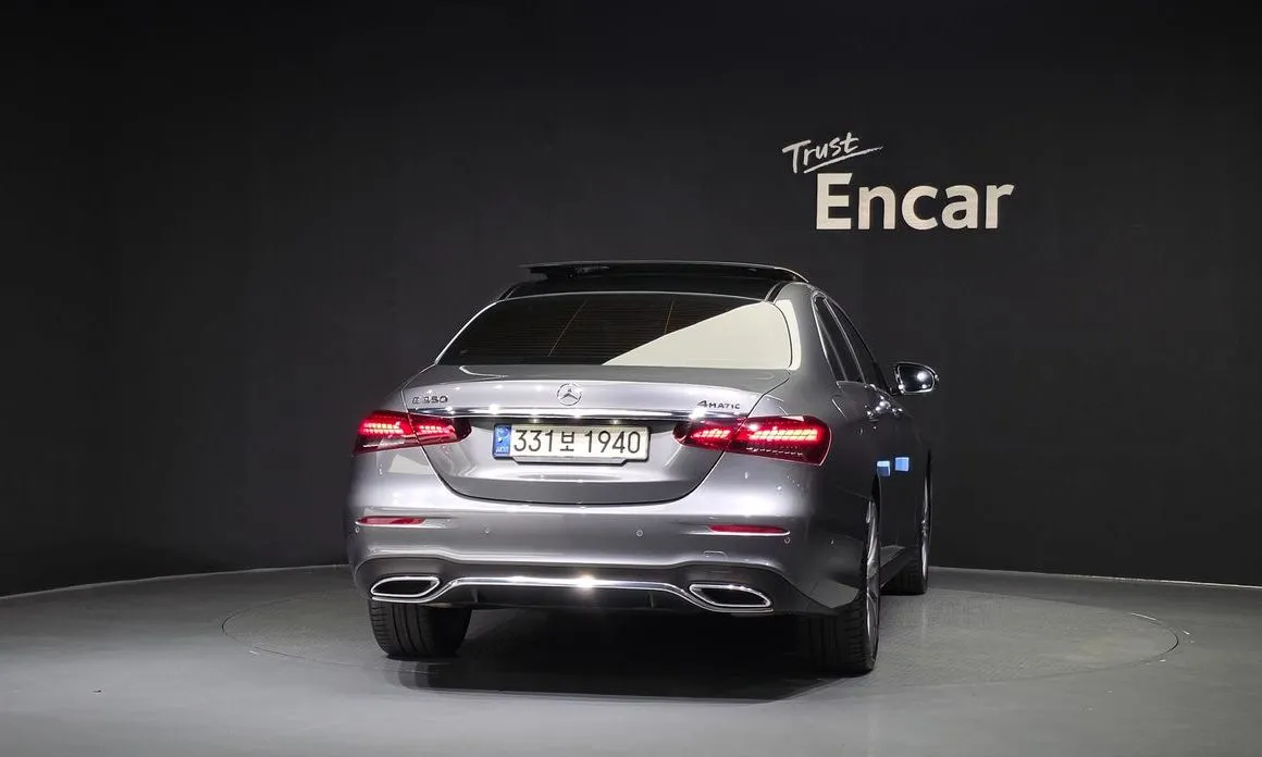 Mercedes-Benz E-Class — фото 4