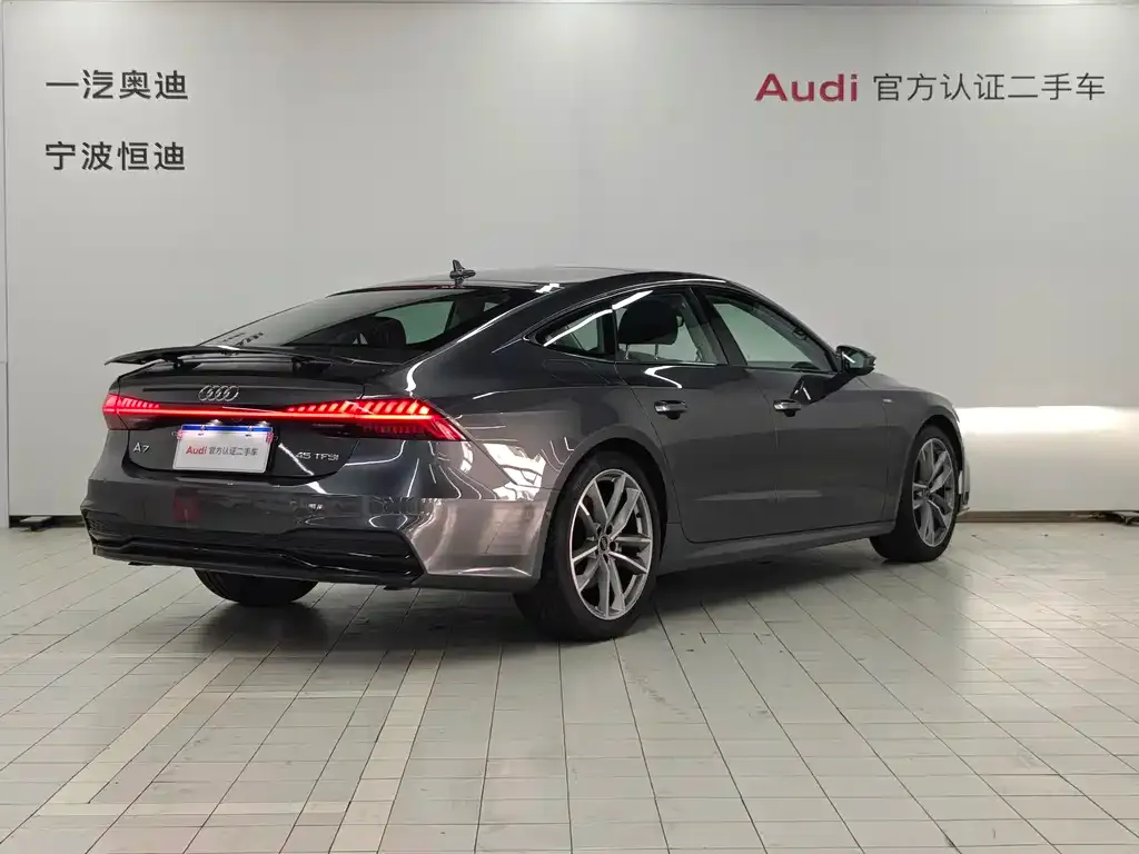 Audi A7 — фото 7