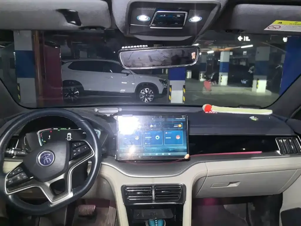 BYD PLUS New Energy — фото 10