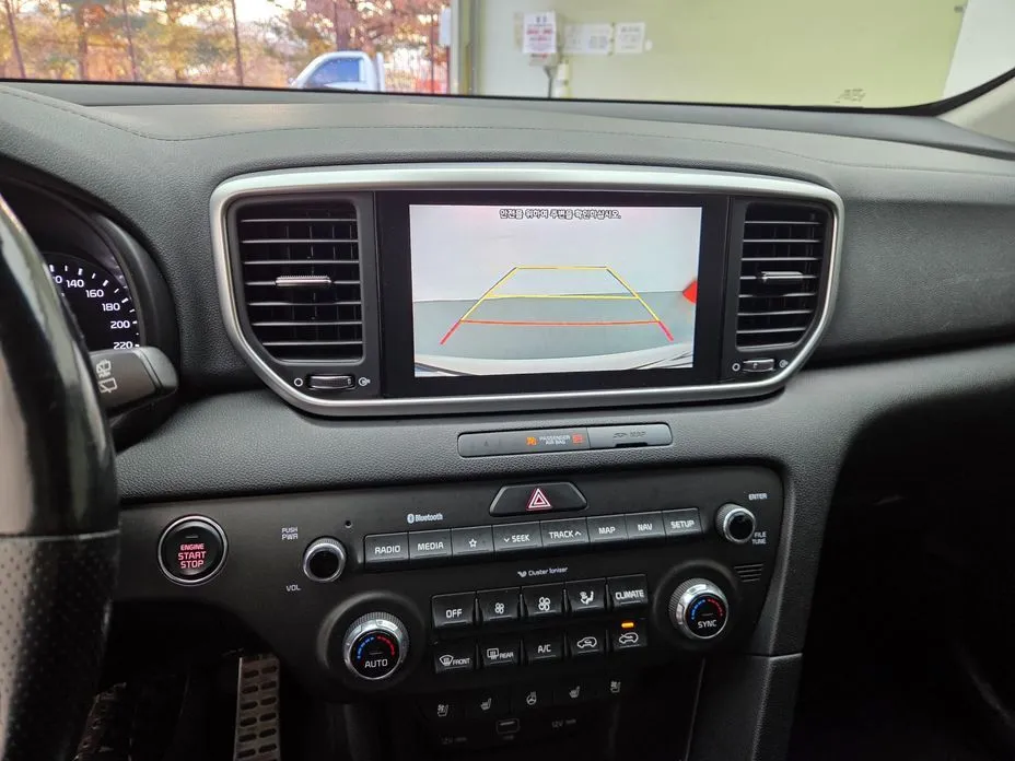 Kia Sportage — фото 10