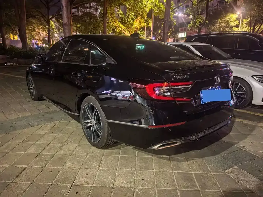 Honda Accord — фото 2