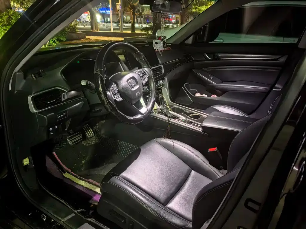 Honda Accord — фото 4