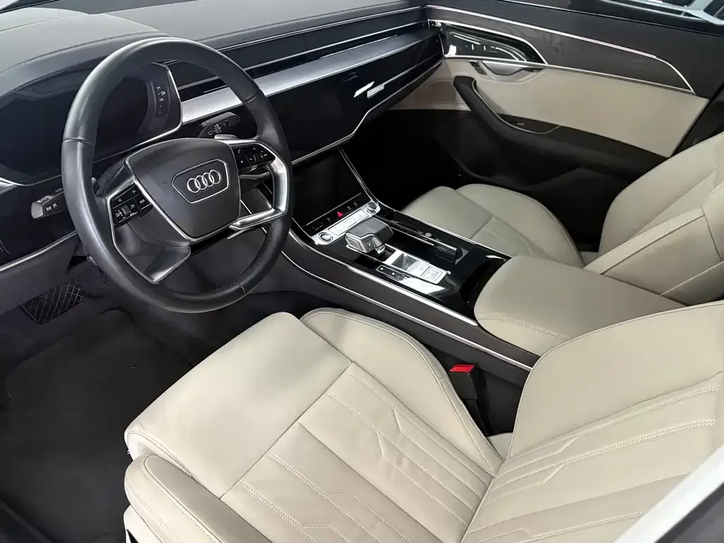 Audi A8 — фото 8