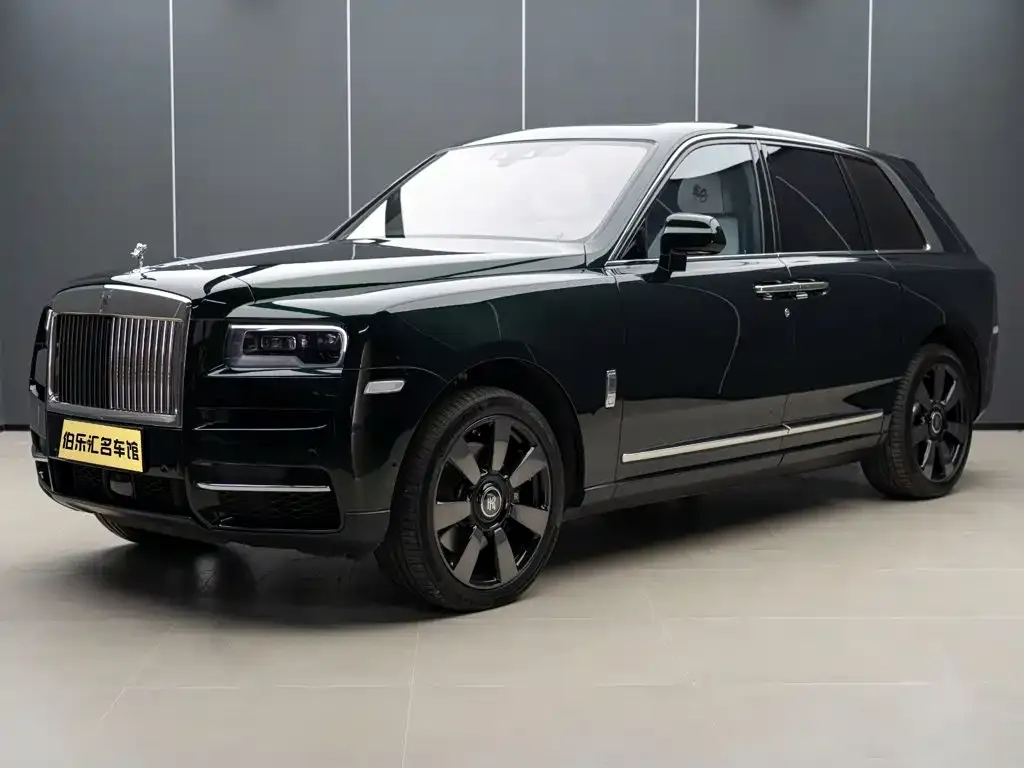 Rolls-Royce Cullinan — фото 10