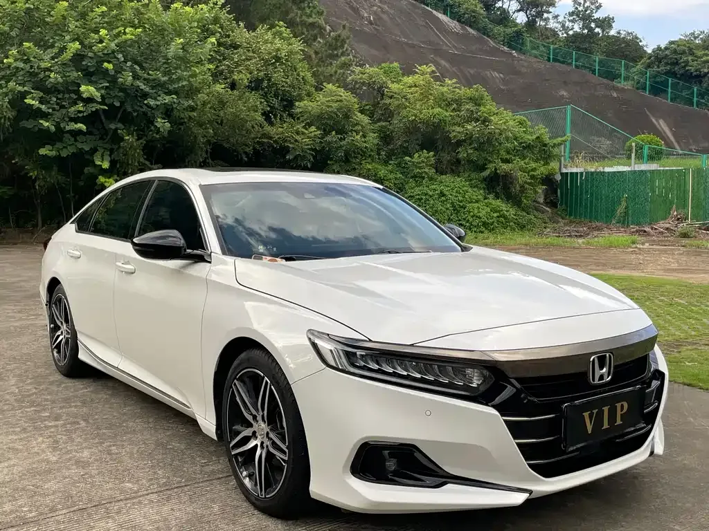 Honda Accord — фото 5