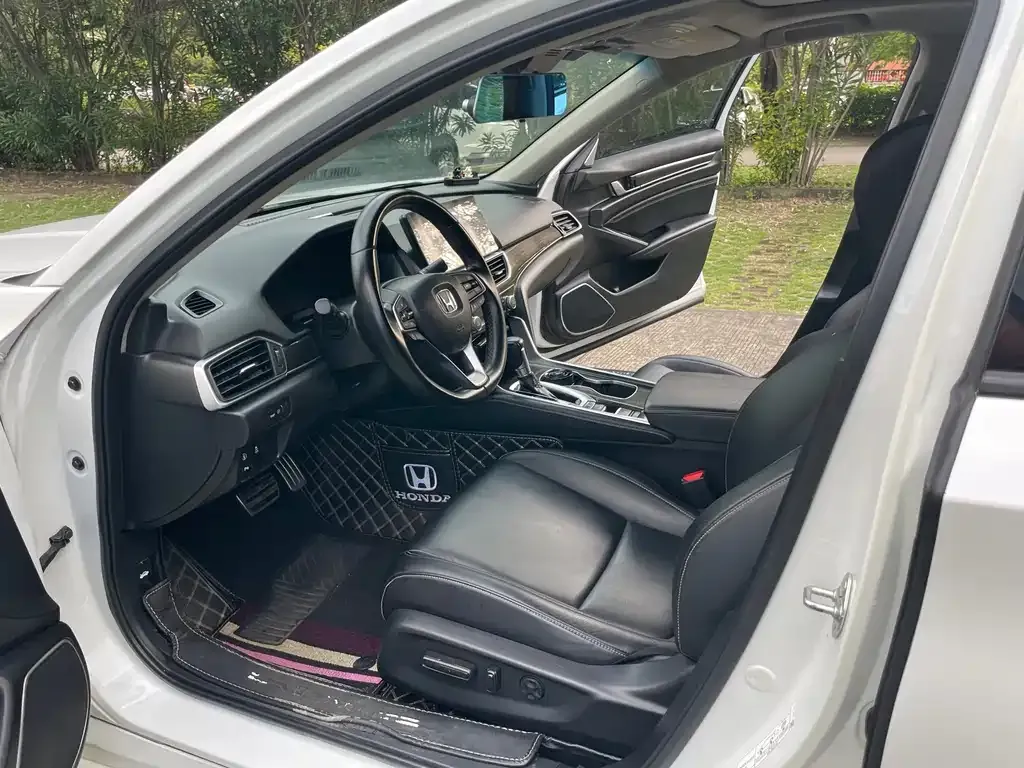 Honda Accord — фото 3
