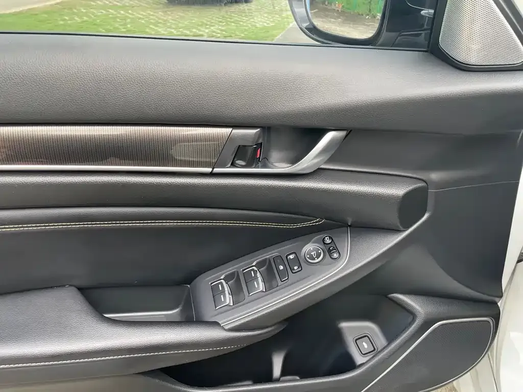 Honda Accord — фото 2