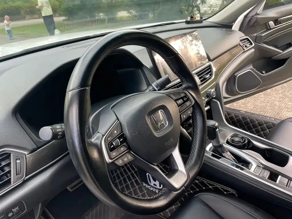 Honda Accord — фото 4