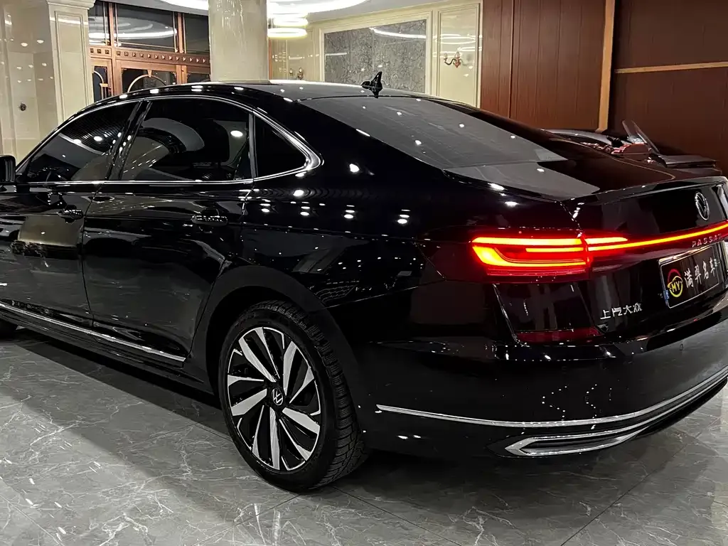 Volkswagen Passat — фото 4