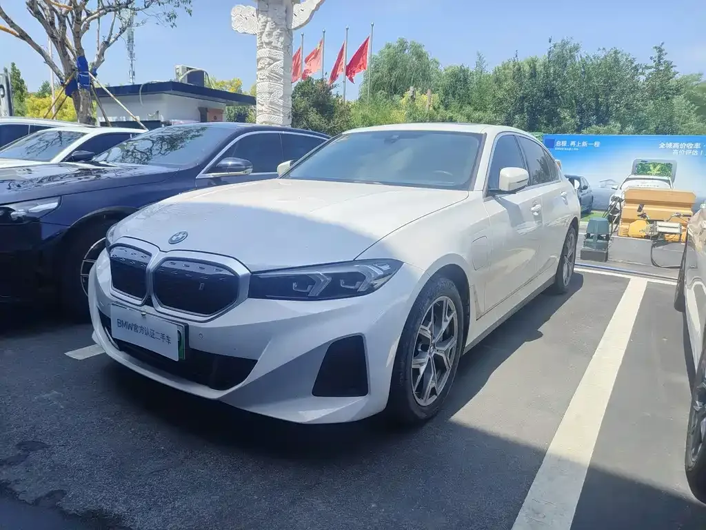 BMW i3 — фото 1