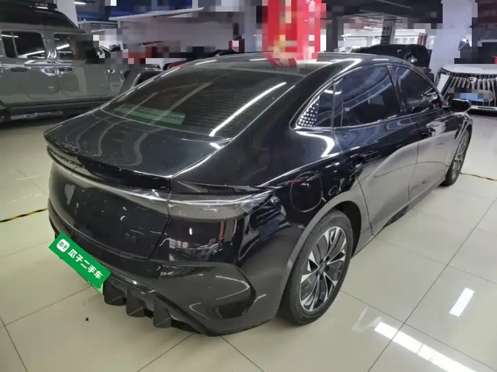 BYD Seal — фото 4