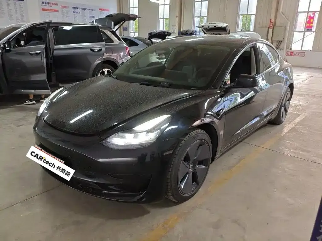 Tesla Model 3 — фото 3