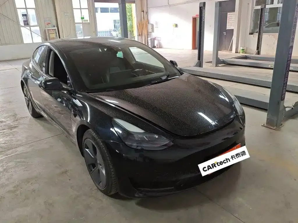 Tesla Model 3 — фото 4