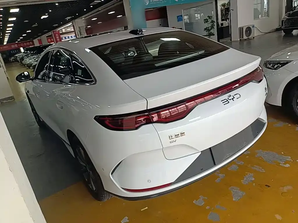 BYD Qin L — фото 7