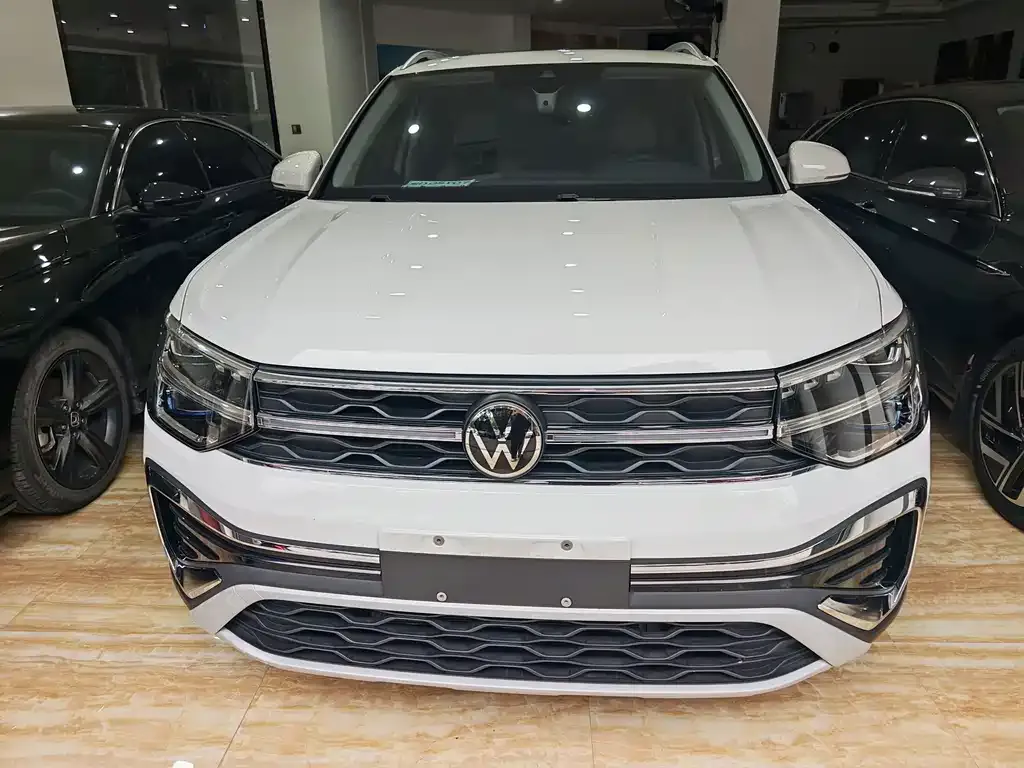 Volkswagen Tharu — фото 5