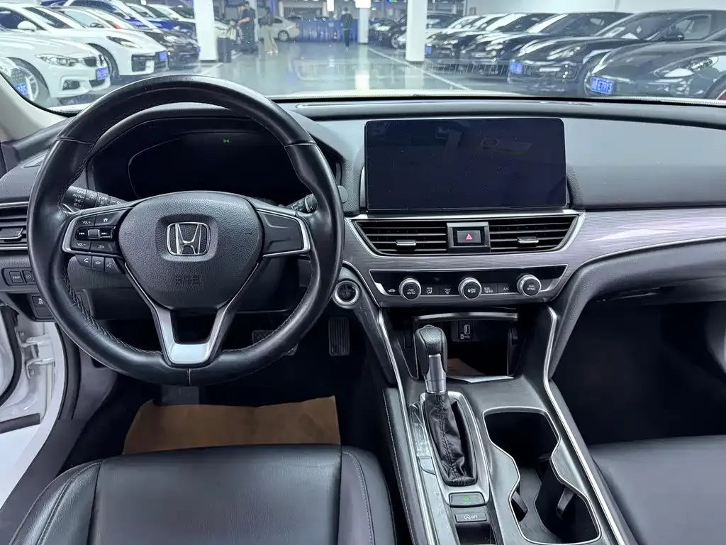 Honda Accord — фото 3