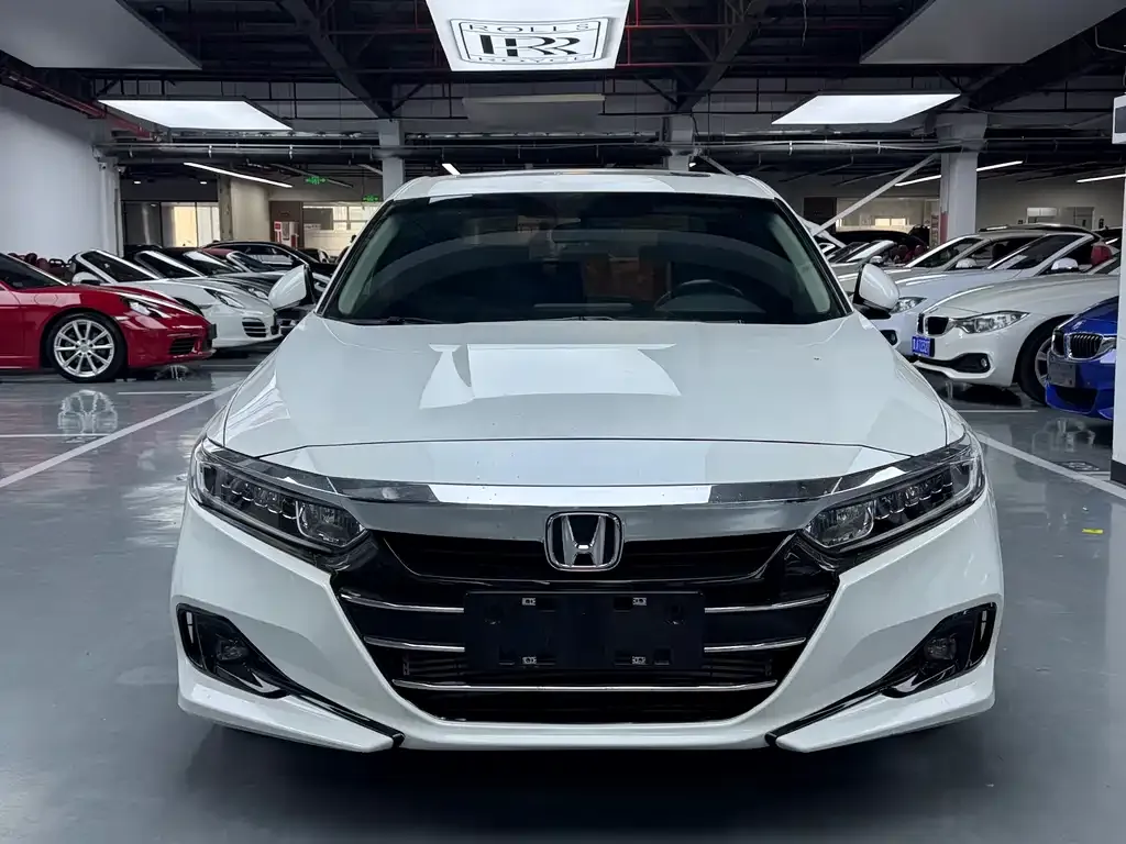 Honda Accord — фото 4