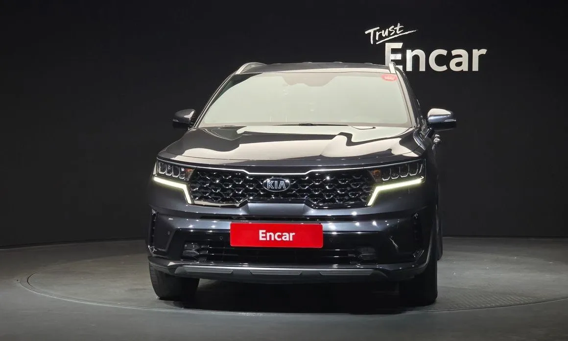 Kia Sorento — фото 7