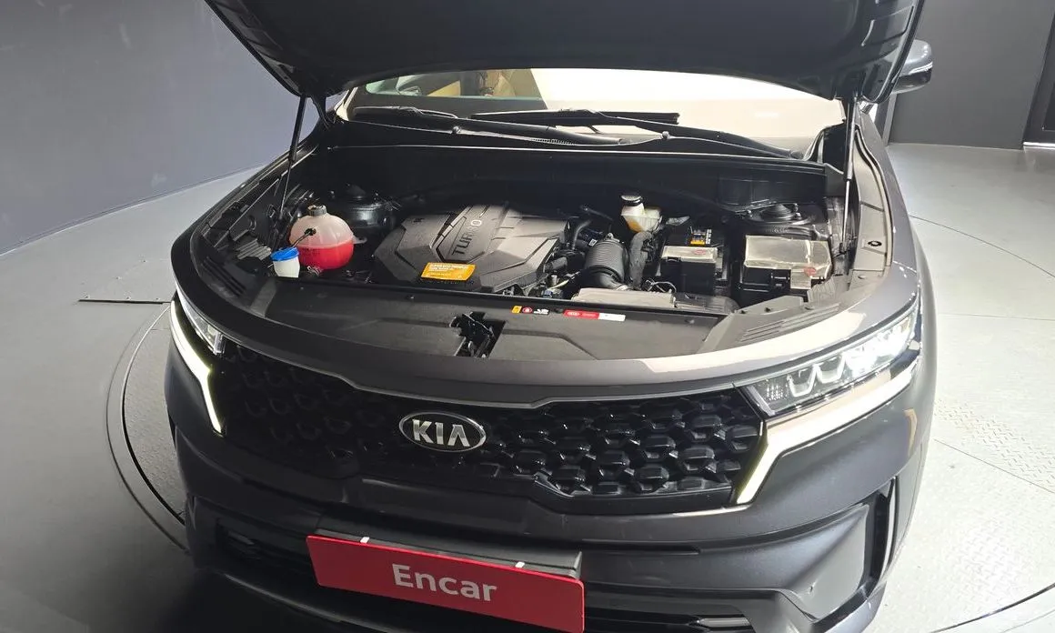 Kia Sorento — фото 9