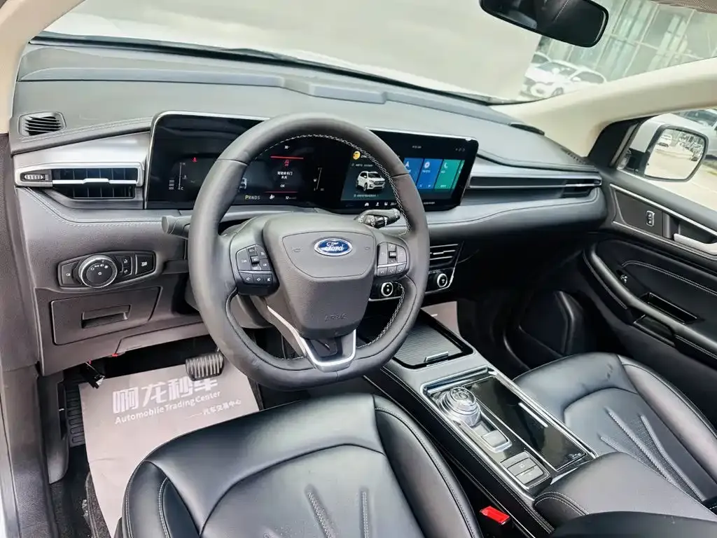 Ford Edge — фото 3