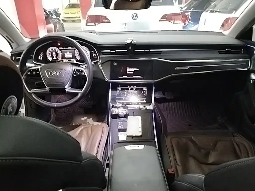 Audi A7L — фото 5