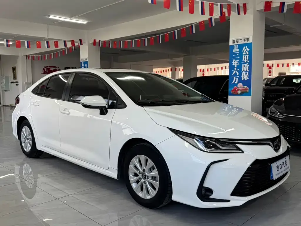 Toyota Corolla — фото 3
