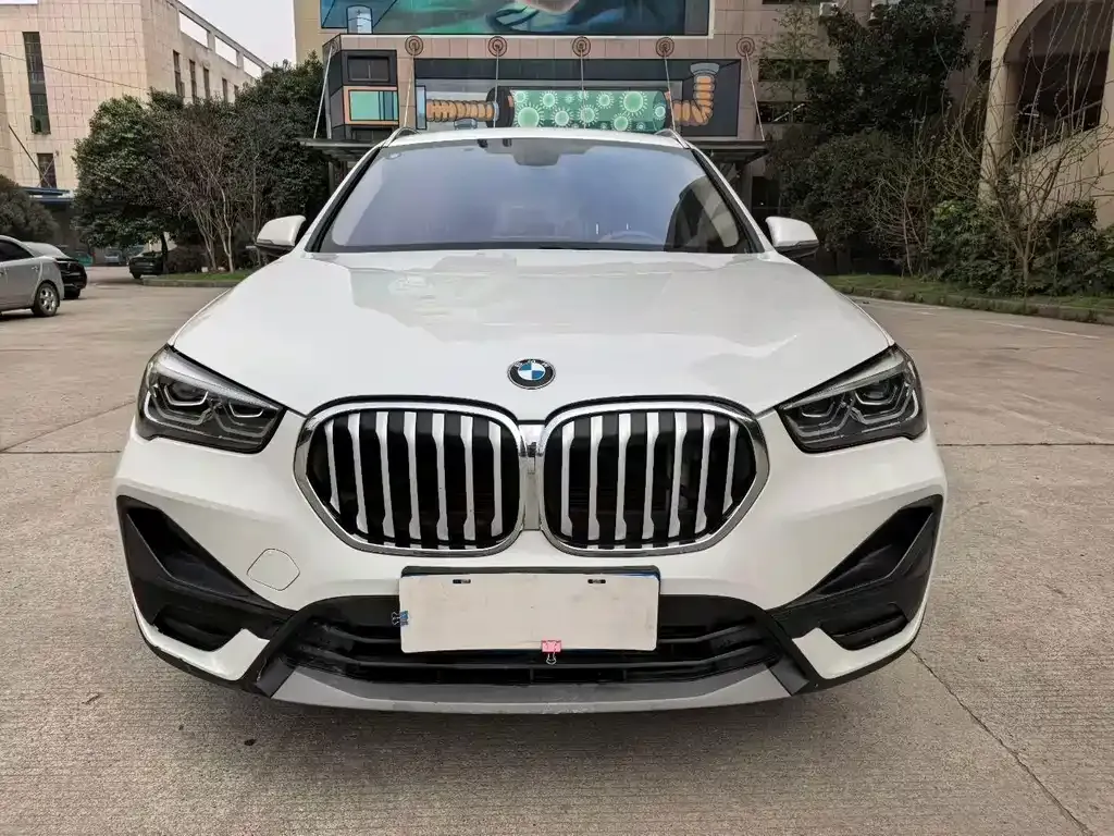 BMW X1 — фото 4