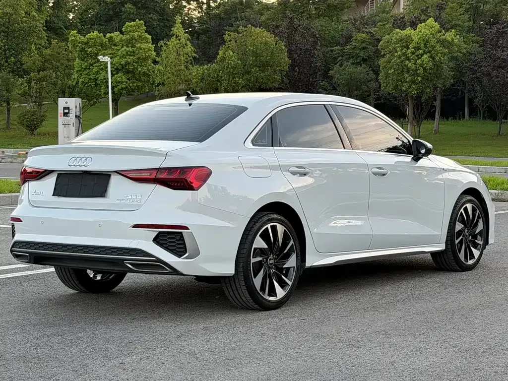 Audi A3 — фото 9