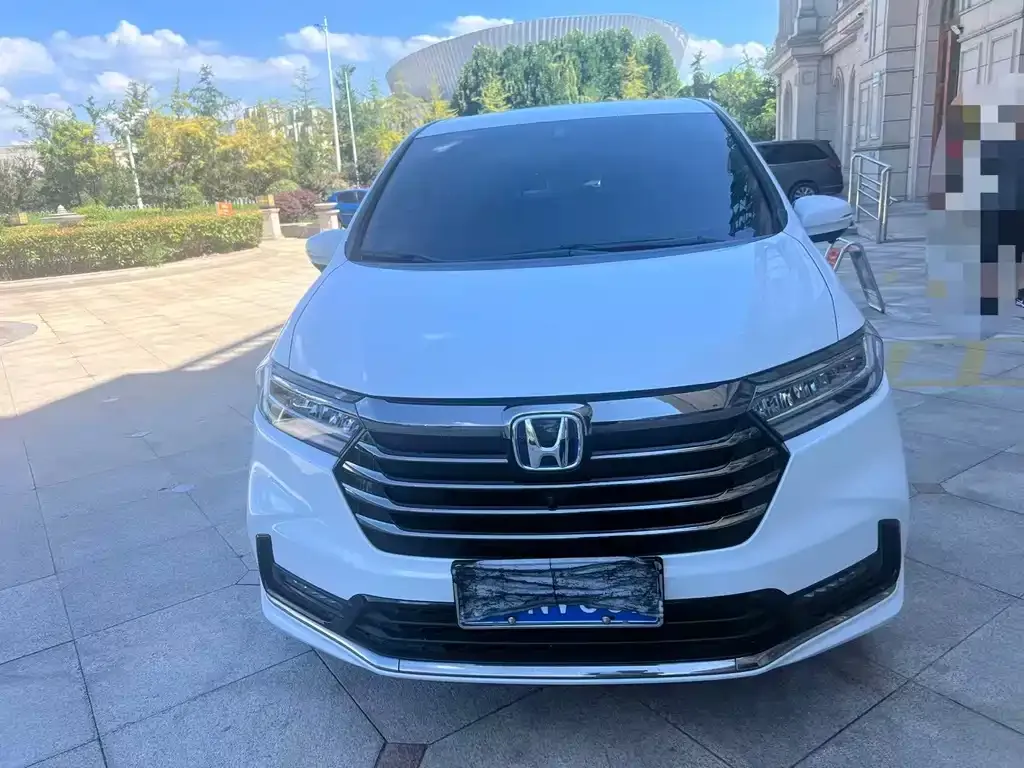 Honda Odyssey — фото 10