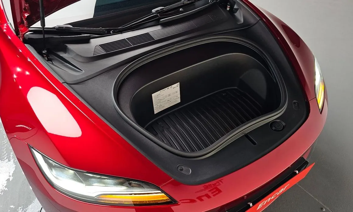 Tesla Model 3 — фото 8