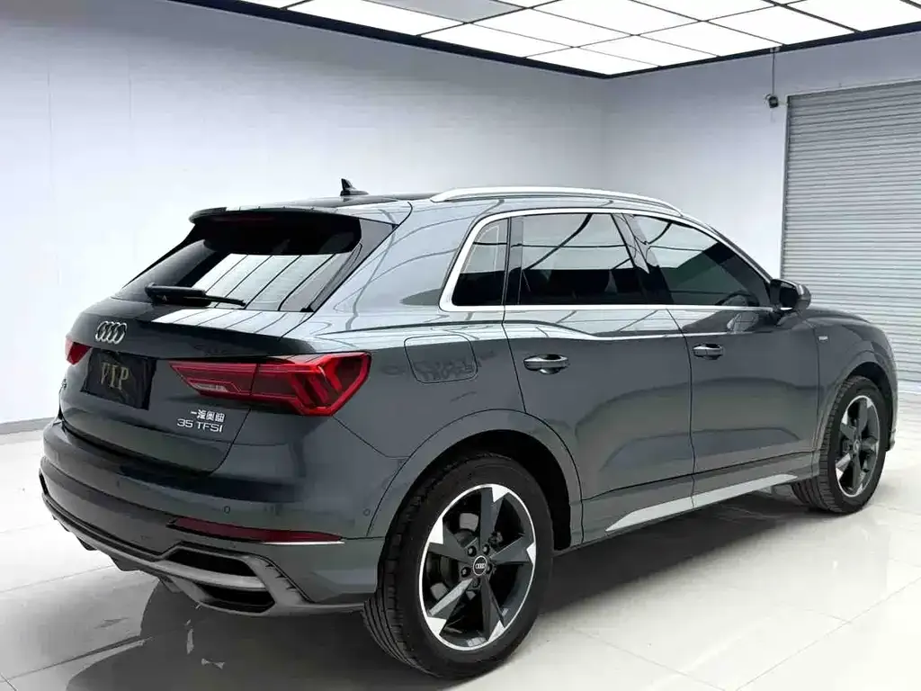 Audi Q3 — фото 6