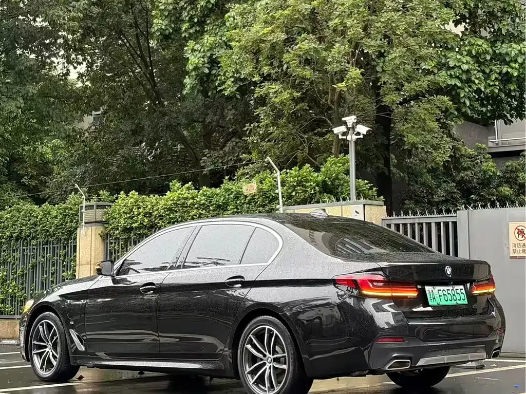 BMW 5 Series New Energy — фото 4