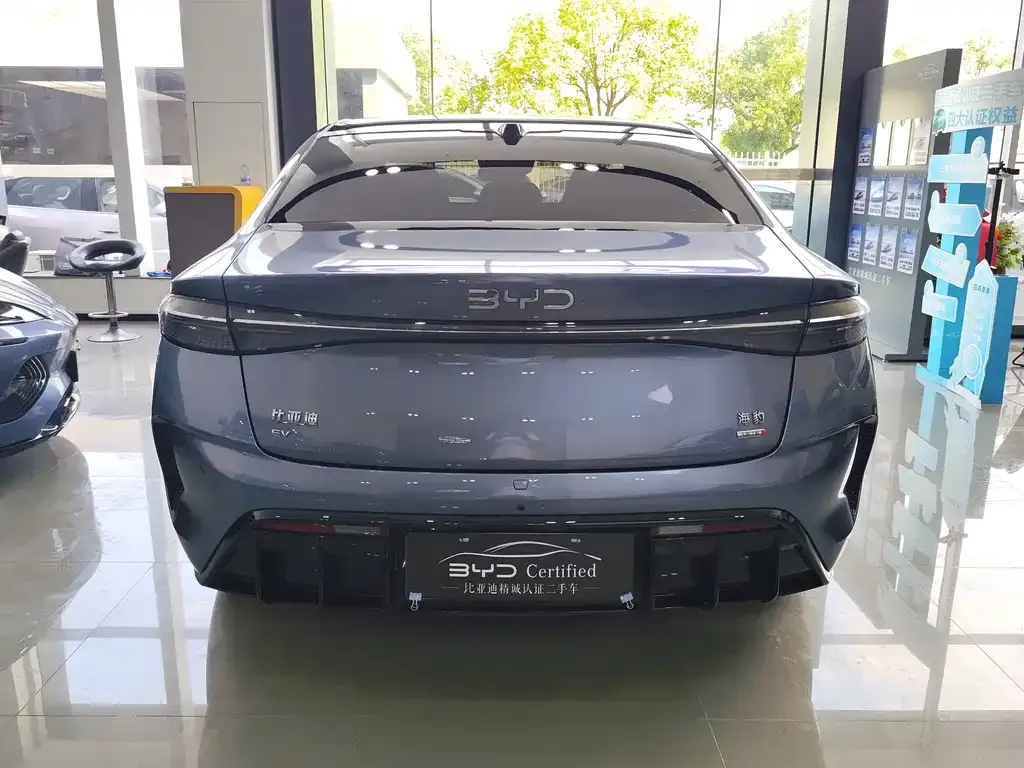 BYD Seal — фото 7