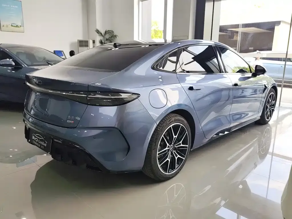 BYD Seal — фото 2
