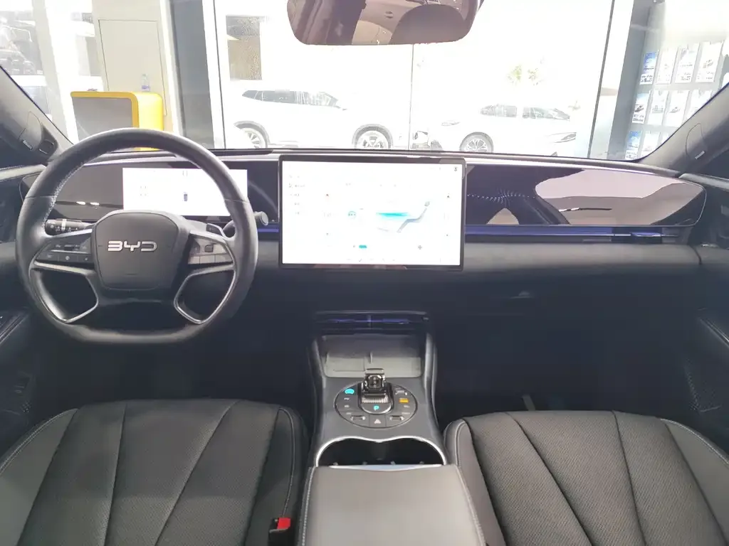 BYD Seal — фото 10
