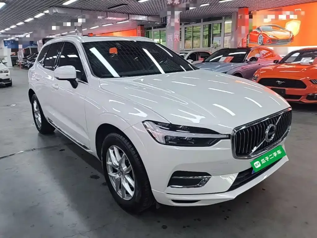 Volvo XC60 — фото 2