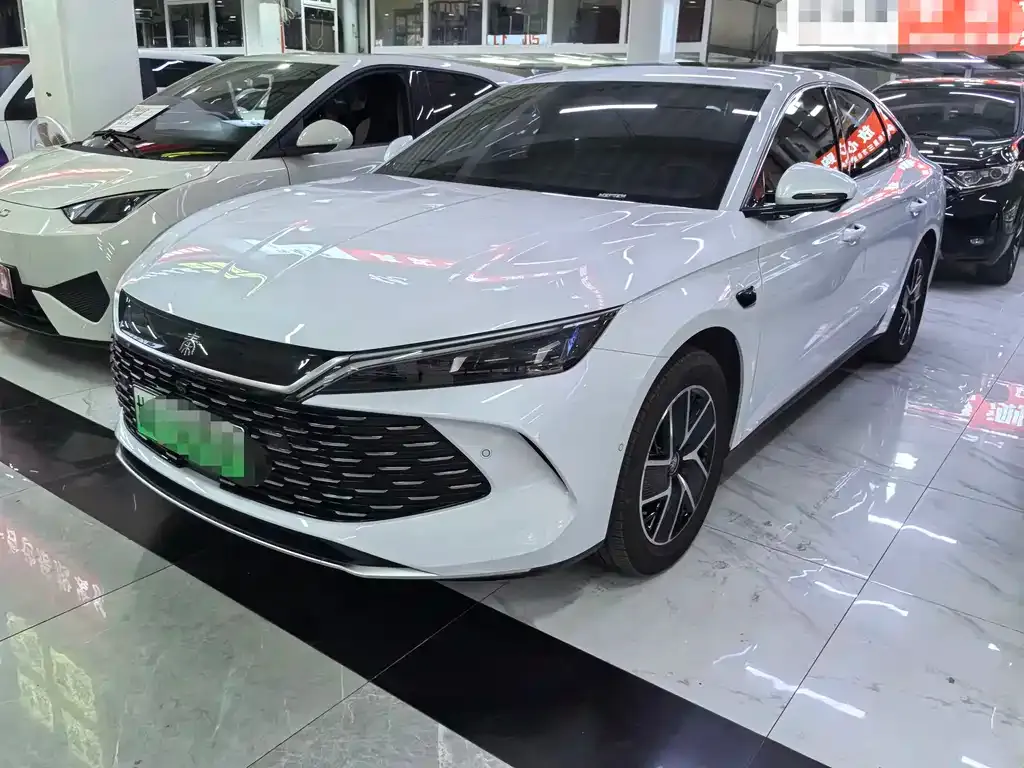 BYD Qin L — фото 1